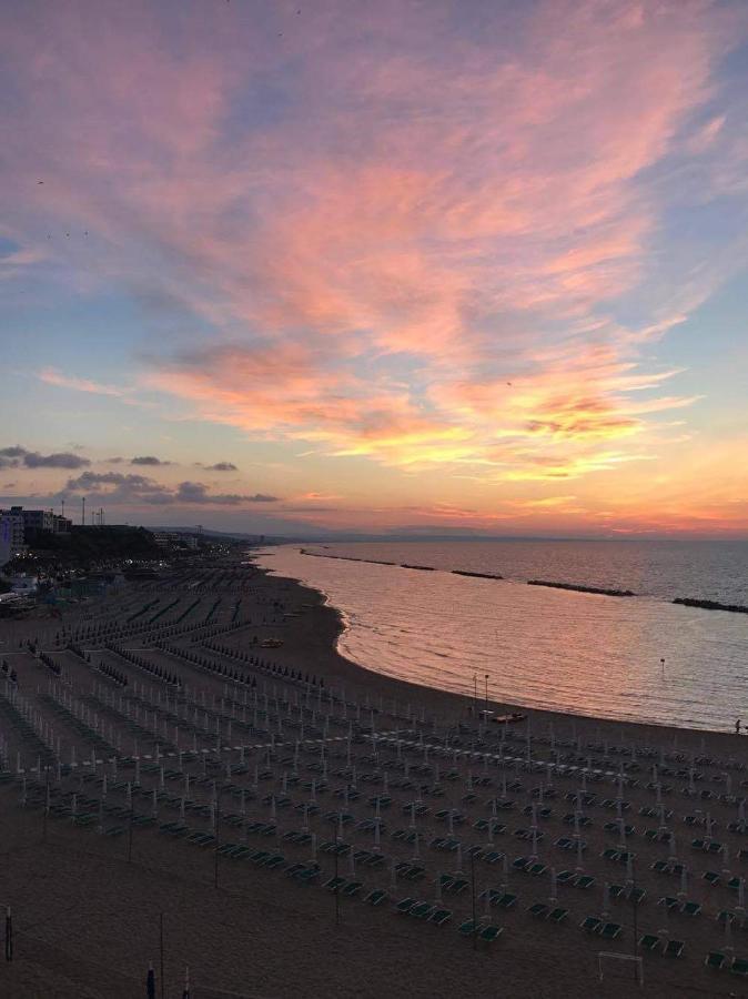 Kennedy Apartment Termoli Exterior foto
